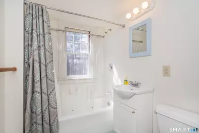 21 Vanderbilt Road, West Hartford, CT 06119 - Photo 34