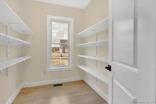 47 Brookview Dr, Glastonbury, CT 06033 - Photo 4