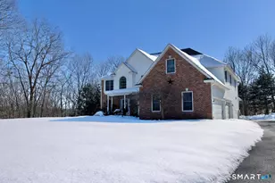 45 N Gate Rd, Woodbury, CT 06798 - Photo 1