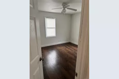 376 Dexter Drive, Bridgeport, CT 06606 - Photo 4