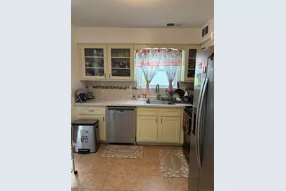 25 Padanaram Road #APT 13, Danbury, CT 06811 - Photo 2