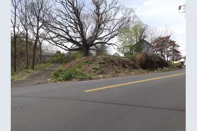 213 Exeter Street, Bridgeport, CT 06606 - Photo 12