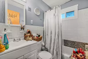 26 Karen Ct, Bridgeport, CT 06606 - Photo 14