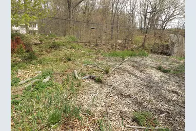 219 Exeter Street, Bridgeport, CT 06606 - Photo 4