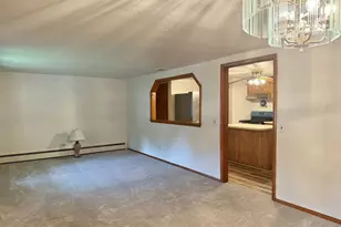 18 Hillside St, Danbury, CT 06810 - Photo 8