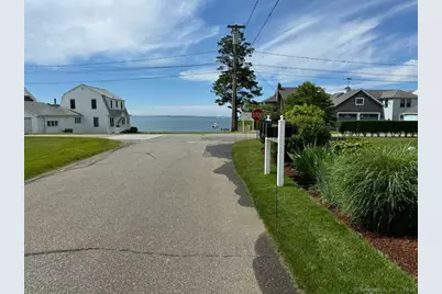 15 Griswold Road, East Lyme, CT 06357 - Photo 4