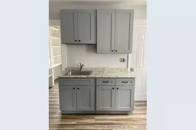 15-17 Ridgewood Street #2, Waterbury, CT 06710 - Photo 4