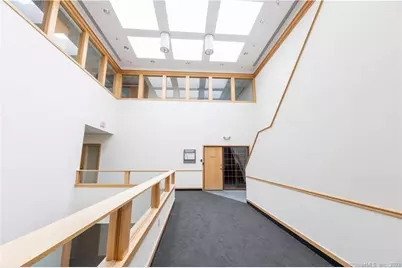 286 Maple Avenue #301, Cheshire, CT 06410 - Photo 4