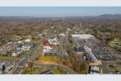 286 Maple Avenue #109, Cheshire, CT 06410 - Photo 10