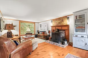 47 Hollow Tree Ridge Rd, Darien, CT 06820 - Photo 8