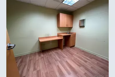 500 Monroe Turnpike #6, Monroe, CT 06468 - Photo 16