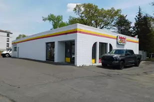 592 Elm St, Windsor Locks, CT 06096 - Photo 1