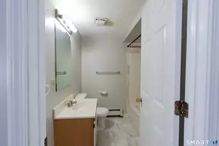 62 Whiton St, Windsor Locks, CT 06096 - Photo 8