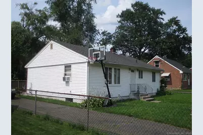 55 Peacock Drive, Meriden, CT 06451 - Photo 2