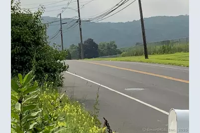 848 New Haven Road, Naugatuck, CT 06770 - Photo 10