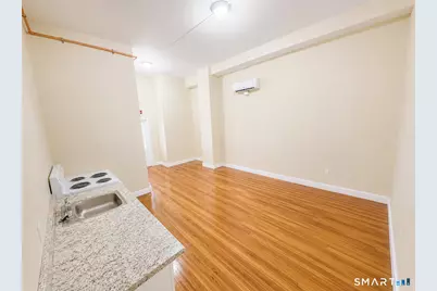 105 Bank Street #1E, Waterbury, CT 06702 - Photo 4