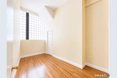 105 Bank Street #1F, Waterbury, CT 06701 - Photo 2