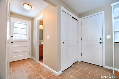 76 Lincoln Way, Windsor, CT 06095 - Photo 14