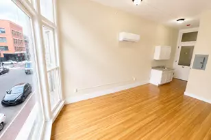 105 Bank St, Waterbury, CT 06702 - Photo 2