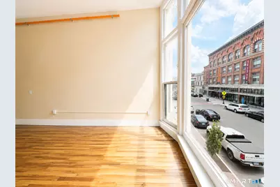 105 Bank Street #2B, Waterbury, CT 06702 - Photo 2