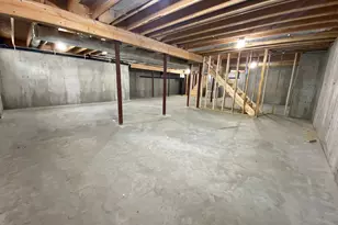 31 Jerome Ave, Burlington, CT 06013 - Photo 22