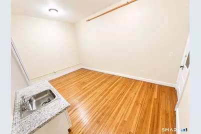 105 Bank Street #2D, Waterbury, CT 06702 - Photo 4