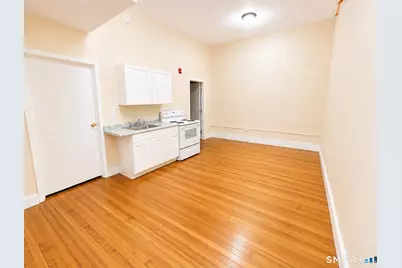 105 Bank Street #2D, Waterbury, CT 06702 - Photo 1