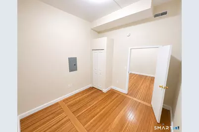 105 Bank Street #2D, Waterbury, CT 06702 - Photo 4