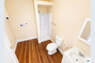 105 Bank Street #2E, Waterbury, CT 06702 - Photo 6