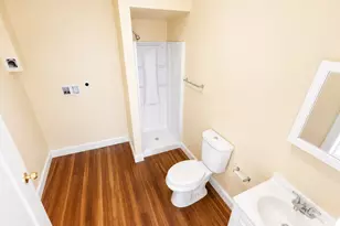 105 Bank St, Waterbury, CT 06702 - Photo 6