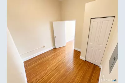 105 Bank Street #2E, Waterbury, CT 06702 - Photo 4