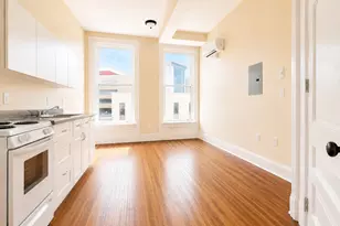 105 Bank St, Waterbury, CT 06702 - Photo 2