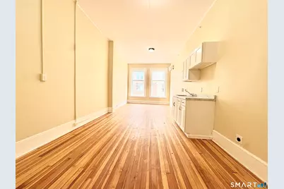 105 Bank Street #3A, Waterbury, CT 06702 - Photo 1