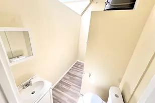 105 Bank St, Waterbury, CT 06702 - Photo 6