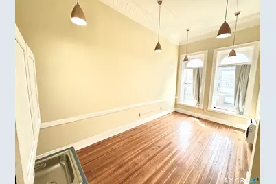 105 Bank Street #4A, Waterbury, CT 06702 - Photo 2