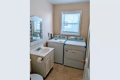 42 Ferris Street #42, Bridgeport, CT 06605 - Photo 6