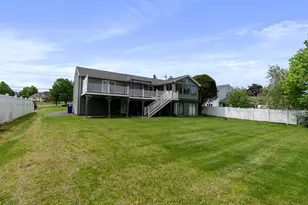 104 Willow St, Wethersfield, CT 06109 - Photo 4