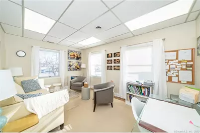 39 Pine Street #6A, New Canaan, CT 06840 - Photo 10