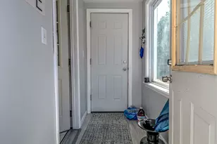 74 Macarthur Dr, Waterbury, CT 06704 - Photo 24