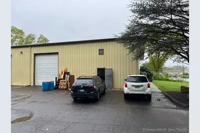 34 Panagrosi Circle, East Haven, CT 06512 - Photo 2