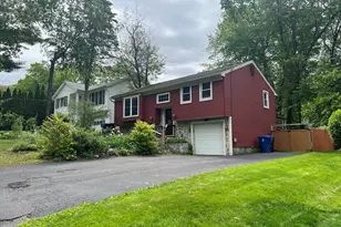 61 Litchfield Rd, Farmington, CT 06085 - Photo 2