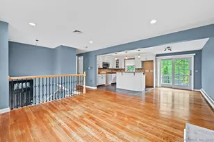 99 Redwood Dr, Bristol, CT 06010 - Photo 2