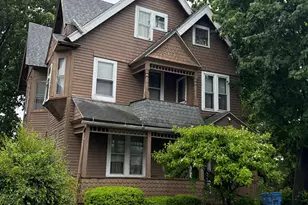 33 Mitchell Ave, Waterbury, CT 06710 - Photo 2