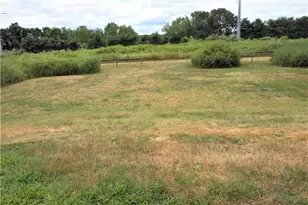 18 Greenview Ln, Milford, CT 06461 - Photo 32