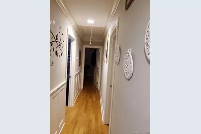 34 Katie Lane, Waterbury, CT 06708 - Photo 4