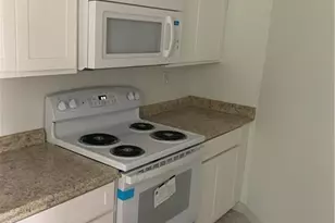 1 Farnsworth St, New London, CT 06320 - Photo 4