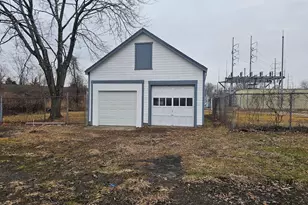 1096 Quinnipiac Ave, New Haven, CT 06513 - Photo 6