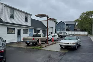 1096 Quinnipiac Ave, New Haven, CT 06513 - Photo 4