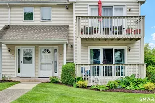 43 Millbrook Ct, Newington, CT 06111 - Photo 2