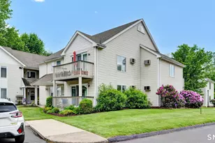 43 Millbrook Ct, Newington, CT 06111 - Photo 4
